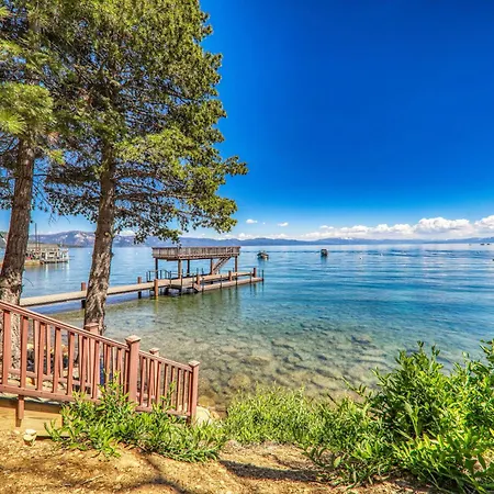 Reflections Lakeview Cabin - Private Beach Access, Hot Tub & Buoy!
